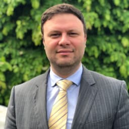 Wladimir Chapiro, UAE